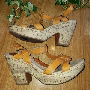 BOC Born Block Cork Heel Size 10 Boho Gypsy Leathe